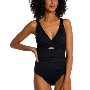 Island Goddess Cross Front Keyhole One Piece - Black